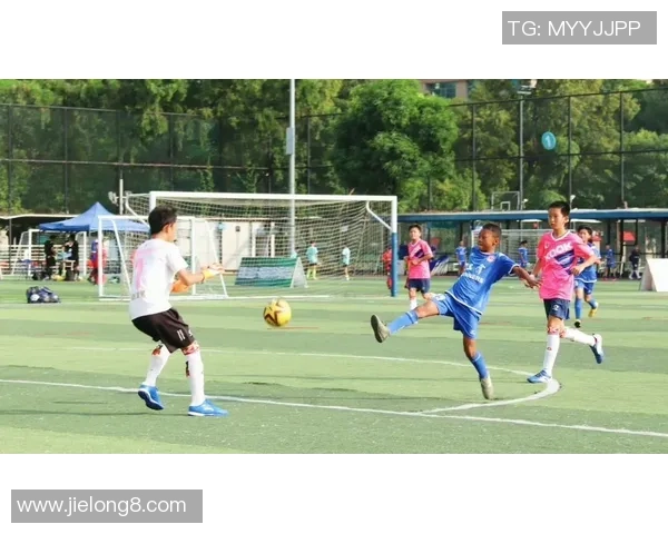 踢足球的好处与挑战探讨让我们一起了解这项运动的魅力与价值