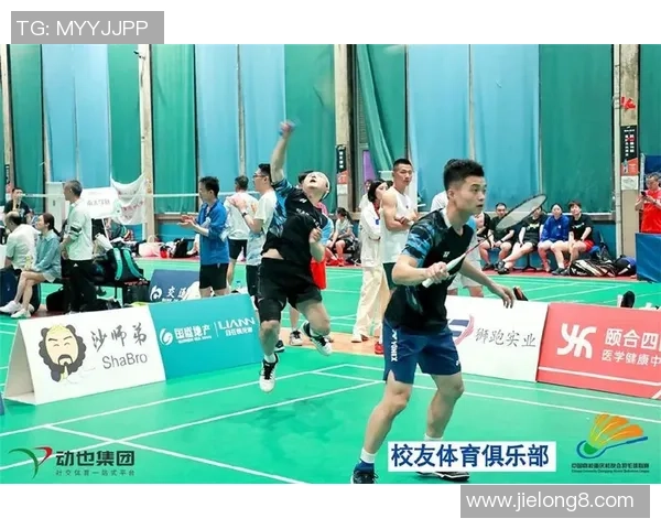 重庆飞盘队团队协作引发热议探讨竞技精神与合作的重要性